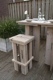 Amenager Un Bar De Jardin Conseils Utiles Bois D Echafaudage Bar Jardin Tabouret De Bar