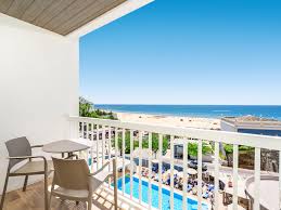 Jupiter algarve hotel offers 183 accommodations with minibars and complimentary bottled water. Jupiter Algarve Hotel In Praia Da Rocha Bei Alltours Buchen