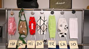 Sollte ein fahrgast der maskenpflicht wiederholt nicht nachkommen, kann ein beförderungsausschluss ausgesprochen werden, den die bundespolizei in. Maskenpflicht Die Entscheidung Der Bundeslander Im Uberblick