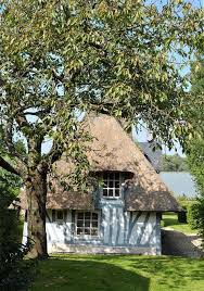 Les Chaumieres Du Marais Vernier Dans L Eure En Normandie Une Merveille A Decouvrir D Urgen Architecture Normande Maison Normande L Architecture Francaise
