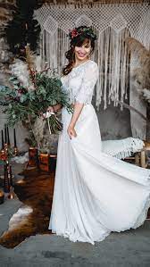 Selbstverständlich ist jedes zweiteiler brautkleid dauerhaft möchten im internet auf lager und somit direkt lieferbar. Boho Brautkleid Zweiteiler Hochzeitskleid Vintage Kathi Chris Photography Pretty Factory Dekor Hochzeitskleid Zweiteiliges Hochzeitskleid Boho Hochzeitskleid