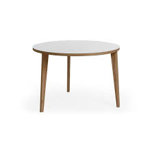 Runde esstische besitzen eine lange tradition. Runder Esstisch Aus Holz Fur Kleine Kuche Oder Esszimmer Runder Esstisch Esstisch Holz Esstisch