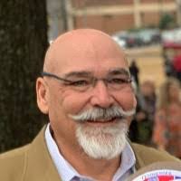 Doug Muench's Instagram, Twitter & Facebook