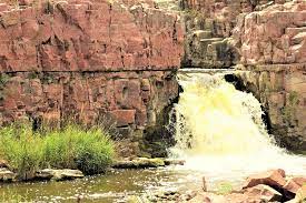 It is 60 miles south of brookings and 85 miles north of downtown sioux city, iowa. Free Things To Do In Sioux Falls Free In South Dakota Travelingmom