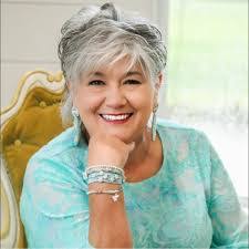 Marti Carter's Instagram, Twitter & Facebook