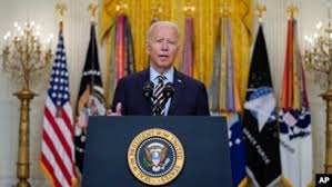 The national flag of afghanistan consists of a vertical tricolor with the classical national emblem in the center. Joe Biden Garante Que Nossa Missao Militar No Afeganistao Sera Concluida A 31 De Agosto