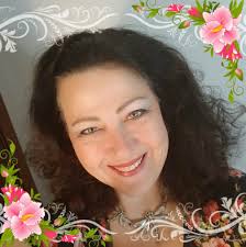 Does the Marriott hotel room have a coffee maker, microwave, or  refrigerator?