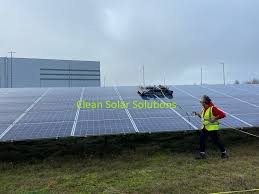 As a result, traffic film builds up more on the ground mounted solar panels than those on the roof. Cleansolarsolutions Spcleaners Twitter