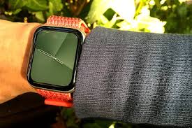 This way every time you activate the apple watch to glance at the time making a custom photo watch face for apple watch. The Best Apple Watch Faces For 2021 Digital Trends