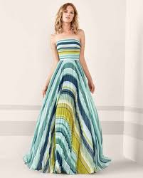 Tra meravigliosi abiti da sposa, scegli il tuo! Pronovias Abiti Da Cerimonia Colorato Pretty Dresses Evening Outfits Strapless Dress Formal