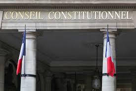.conseil constitutionnel au sujet du projet de loi controversé du gouvernement sur les nouvelles mais d'ores et déjà nous voulons saisir le conseil constitutionnel sur les mesures de cette loi. Principe De Fraternite Comment Traduire La Decision Du Conseil Constitutionnel Le Club Des Juristes
