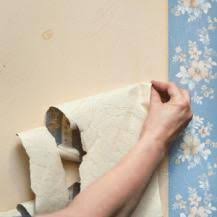 How To Remove Wallpaper Removing Wallpaper Can Be A Tiresome Task Here Are Some Tips On How To Remo Removing Old Wallpaper Old Wallpaper Removable Wallpaper