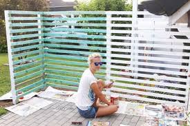 Ein sichtschutz für den garten kann aus holz, bambus, wpc oder vielen anderen materialien bestehen. Diy Garten Sichtschutzzaun Schnell Gunstig Delari De In 2020 Sichtschutz Garten Ideen Gunstig Diy Garten Sichtschutz Garten
