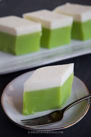 6 lembar daun pandan, simpul. Kuih Kue Talam Pandan Steamed Coconut Pandan Cake