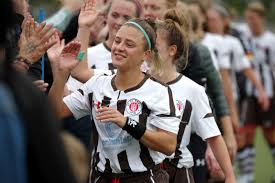 Join facebook to connect with andrada oprea and others you may know. Frauenfussball 1910 Betrachtungen Von Matthias Von Schramm Phantastischer Heimerfolg Gegen Die Holstein Women