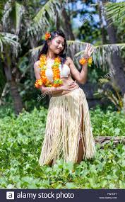 A loose, seamed, fitted dress with a yoke and usually with a train, patterned after the mother hubbards of the missionaries. Traditional Hawaiian Dress Fashion Dresses