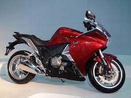 Hondas Automatic Motorcycle With Dual Clutch A Wish Worthy Bike Bike Motorcycle Indian Motorcycle