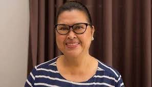 Elizabeth Oropesa's Instagram, Twitter & Facebook