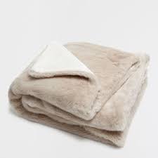 Off White Faux Fur Blanket Blankets Bedroom Zara Home Suomi Finland White Faux Fur Blanket Zara Home Fur Blanket