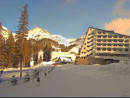 See 35 traveler reviews, 63 candid photos, and great deals for hotel cota 1400, ranked #21 of 32 for those interested in checking out popular landmarks while visiting sinaia, hotel cota 1400 is located a short distance from peles castle (1.4 mi) and. Muntii Bucegi Webcam Sinaia Cota 2000 Live