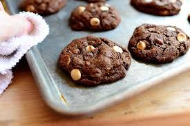 1 sudu kecil baking soda. Chocolate Chocolate White Chocolate Chip Cookies