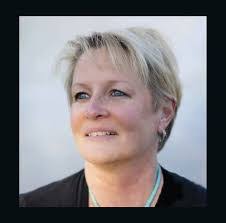 Vicki Renfro's Instagram, Twitter & Facebook