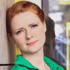 Kristin Metz's Instagram, Twitter & Facebook