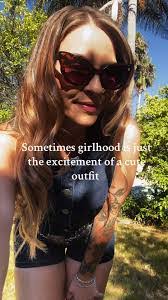 Erica Pollard's Instagram, Twitter & Facebook