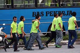 Median monthly salaries & wages of employees in 2018 rose 6.6 per cent to rm2,308. Malaysia Has 1 99 Million Foreign Workers Registered As At Aug 31 The Edge Markets