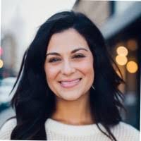 Mariana Ford's Instagram, Twitter & Facebook