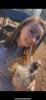 Hello! I'm looking for jobs as a pet sitter in the Santa Clarita area. I'm  a full time college student at COC and am absolutely in love with animals,  so if there's