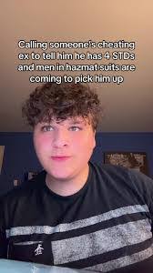 Cassandra Bean's Instagram, Twitter & Facebook