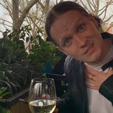 Jenny Finney (@JennyFinney8)