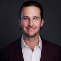 Alexander Dow's Instagram, Twitter & Facebook