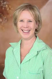 Me. Nina Bezuidenhout (RRN)