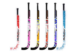 También en ruedas de patinaje artístico y hoquei patines. Sticks Hockey Hockey Mcroller Tenda