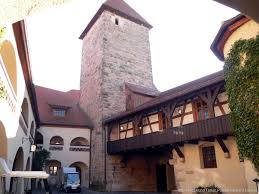 Liebe gäste der burg wernberg, es war uns eine große freude, dass wir ihren hochzeitstag auf burg wernberg ausrichten und begleiten durften. Besichtigung Wernberg Burg Restaurant Adresse Fur Hochzeit In Der Oberpfalz Bei Koblitz