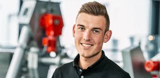 Always ready. We know, what your bulk material need. Together with you, our  team from Friedeburg will go through your Schrage conveyor technology needs  step by step.