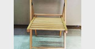 For Sale Wood Chair Price 2 Bd للبيع كرسي خشب بحالة ممتازة السعر 2 Bd Tel 33770050 Home Decor Furniture Folding Chair