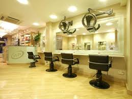 The nearest exit to us from the railway station is platform 1. London S Best Free Haircuts Cheap Haircuts Time Out London