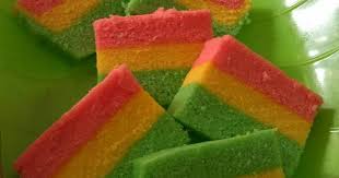 Di bawah ini gambar bolu gulung kuning lapis strawberry dan bolu gulung coklat lapis keju. Resep Bolkus Lapis Strawberry Resep Puding Lapis Agar Menempel No Lepas2 Hiihii Garam 1 2 Sendok Teh Hikaybisaya