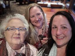 Jennifer Wilke's Instagram, Twitter & Facebook