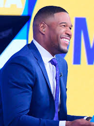 Michael strahan wants you to sneak in that midday workout in his new msx collection. Michael Strahan Beat Covid And Returned To Tv With An Incredibly Clean Fade Gq