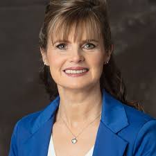 Patricia Insley's Instagram, Twitter & Facebook