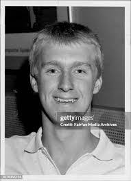 Robert Windle's Instagram, Twitter & Facebook