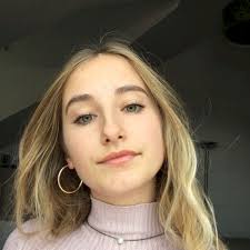 Learn French with Cassandra