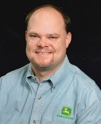 Pat Pogue's Instagram, Twitter & Facebook