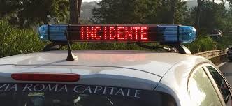 I loro nomi sono ambra shailiani, gjesika gjnaj, federico baldi e riccardo murdaca. A1 Mezzo Pesante Ribaltato Dopo Urto Con La Barriera Sparti Traffico