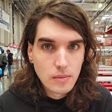 Brian Runk's Instagram, Twitter & Facebook