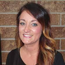 Kari Krieg's Instagram, Twitter & Facebook